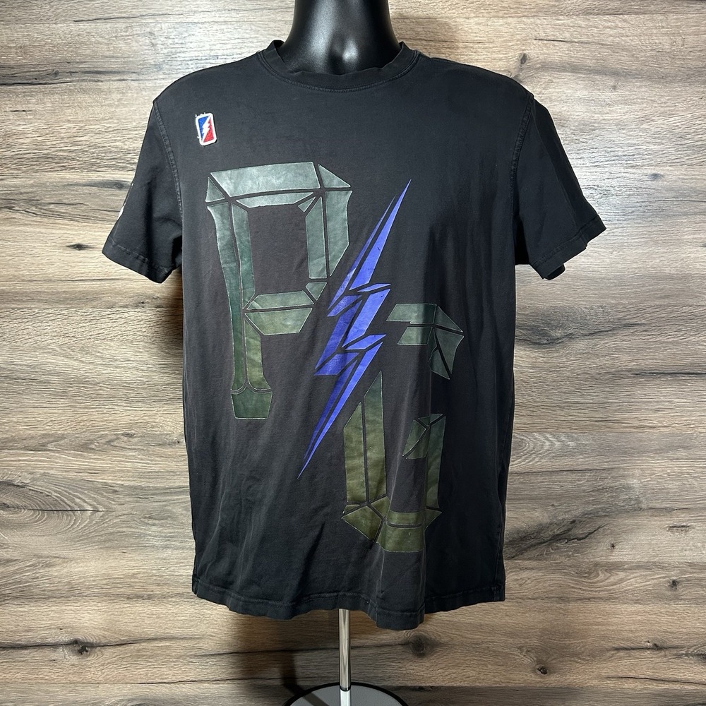 Size Medium ‎ - Post Game Graphic T- Shirt
